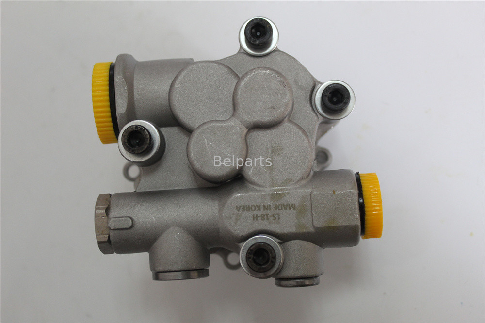 Pompa di ingranaggi per escavatore K3V63 DH130 DH150 716654A 719211 Per escavatore Doosan