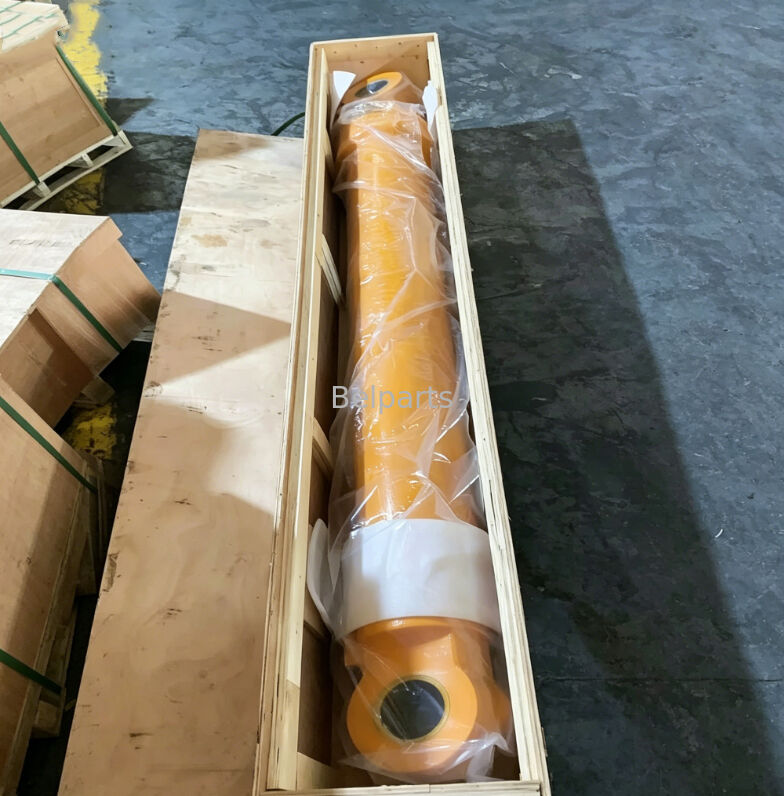 Cilindro Braccio Idraulico R450-7 R455 per Escavatore Hyundai Ricambio 031Y1-24760 31NB-50240 Aftermarket Alta Qualità