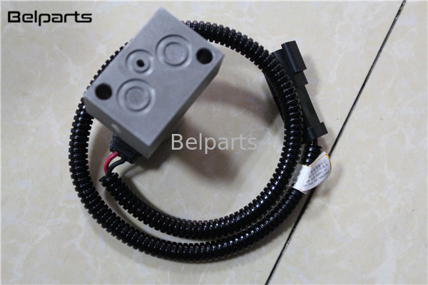 Elettrovalvola a solenoide di Valve 702-21-57400 del pilota di controllo della pompa di Spare Part Hydraulic dell'escavatore di Belparts per PC200-8 PC220-8 PC300-8