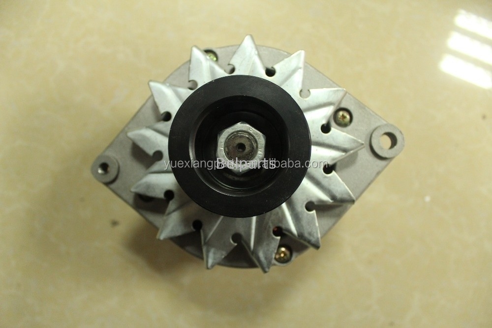Alternatore del generatore dell'escavatore 6735-81-6110 per l'alternatore del regolatore di PC210-6K